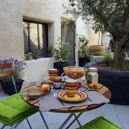Bed & Breakfast La Paloma Barbentane