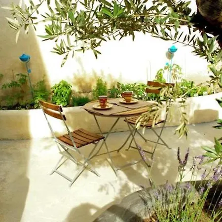 La Paloma Bed & Breakfast